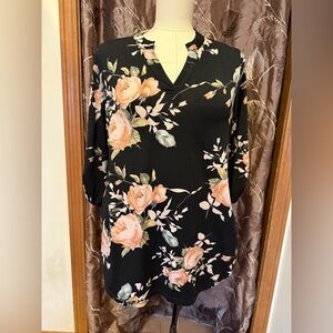 Floral Black and Pink Women's Top Size XL